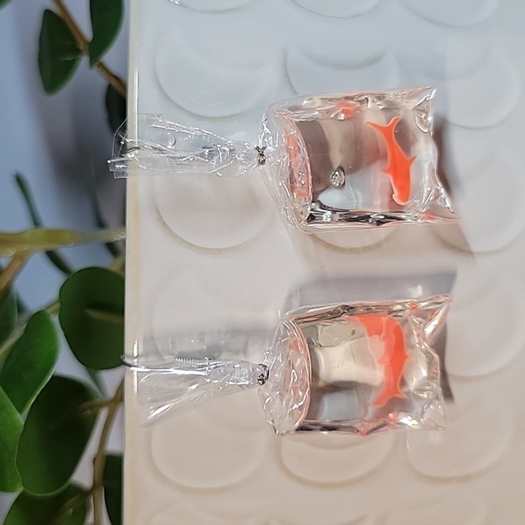 Carnival Winner Drop Earrings - Picture 1 of 6